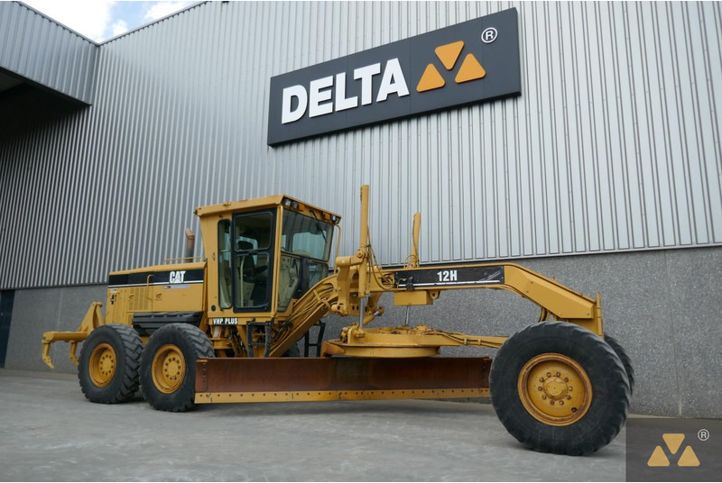 Caterpillar 12H - Niveleuse: photos 3 Caterpillar 12H - Niveleuse: photos 3