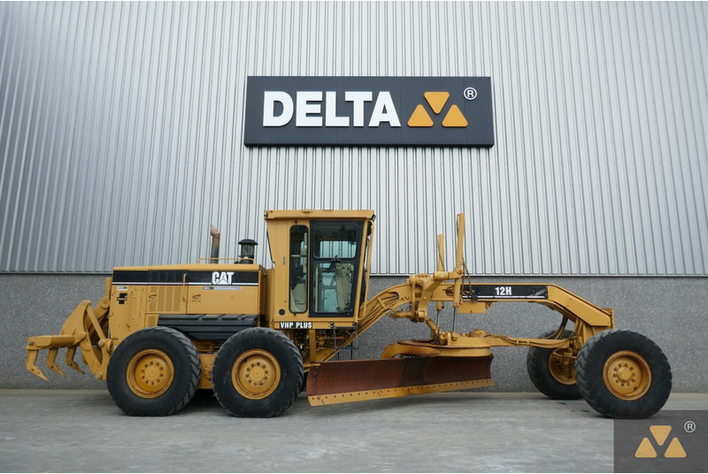 Caterpillar 12H - Niveleuse: photos 2 Caterpillar 12H - Niveleuse: photos 2