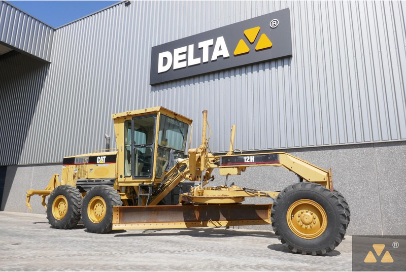 Caterpillar 12H - Niveleuse: photos 3 Caterpillar 12H - Niveleuse: photos 3