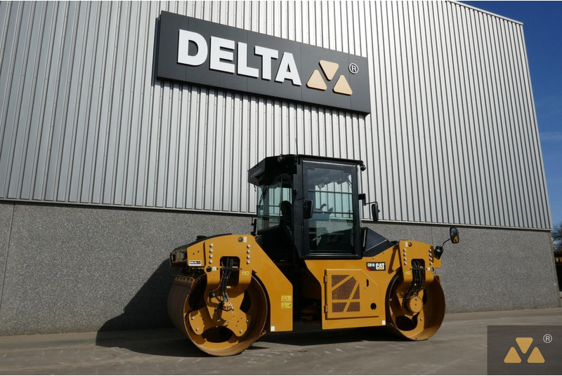 Caterpillar CB10 - Compacteur: photos 5 Caterpillar CB10 - Compacteur: photos 5