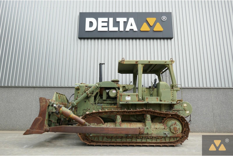 Caterpillar D7F Ex-army - Bulldozer: photos 1 Caterpillar D7F Ex-army - Bulldozer: photos 1