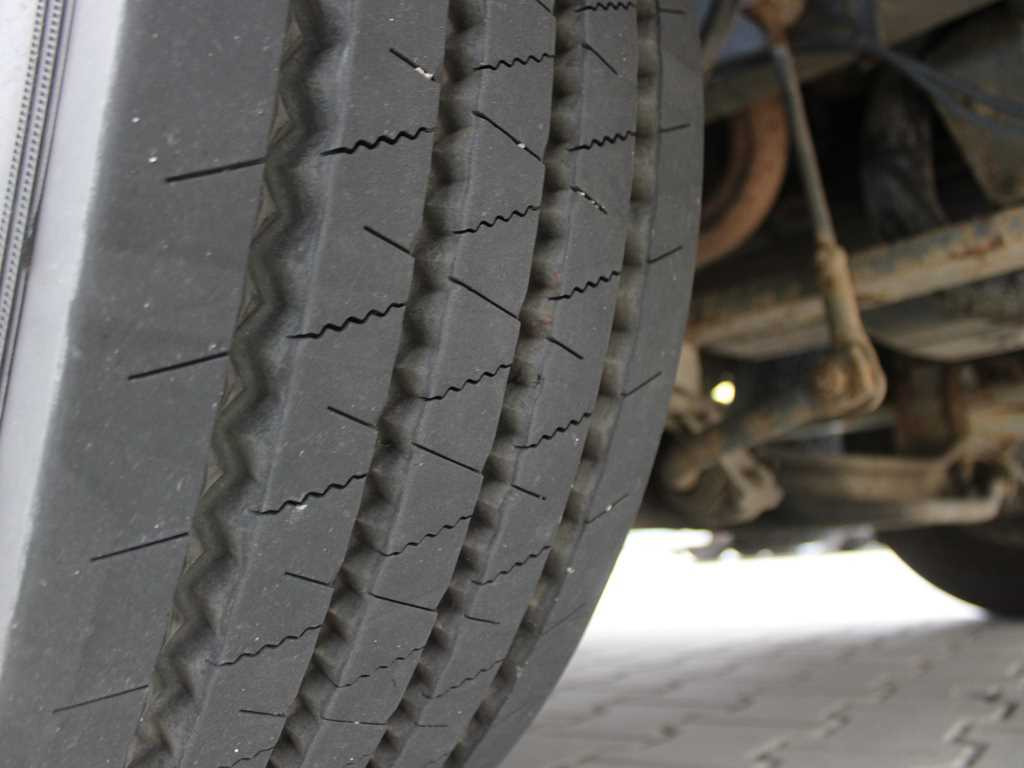 Camion à rideaux coulissants DAF FA LF 45.170 E10, EURO 3: photos 16 Camion à rideaux coulissants DAF FA LF 45.170 E10, EURO 3: photos 16