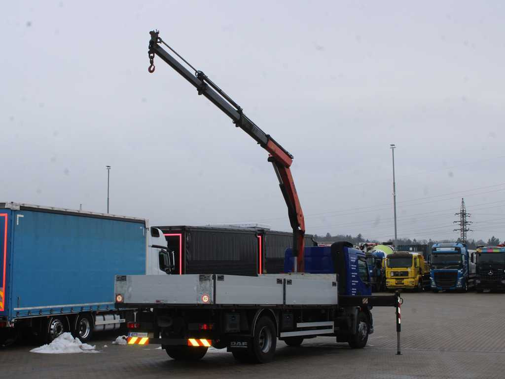 DAF LF 55.250, EURO 4, SIDE BOARD, HYDRAULIC ARM PALFINGER PKK 15500 - Camion plateau, Camion grue: photos 4 DAF LF 55.250, EURO 4, SIDE BOARD, HYDRAULIC ARM PALFINGER PKK 15500 - Camion plateau, Camion grue: photos 4