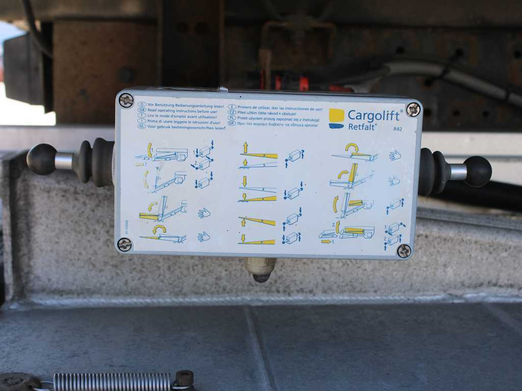 Iveco EUROCARGO ML 120E25, EURO 5, HYDRAULIC FRONT, INDEPENDENT AIR CONDITIONING - Camion fourgon: photos 5 Iveco EUROCARGO ML 120E25, EURO 5, HYDRAULIC FRONT, INDEPENDENT AIR CONDITIONING - Camion fourgon: photos 5