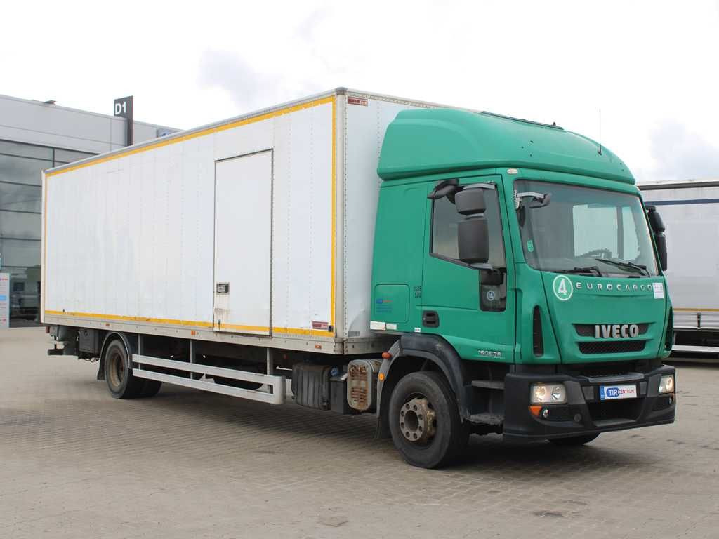 Iveco EUROCARGO ML 160E28, EURO 4, TAIL LIFT Iveco EUROCARGO ML 160E28, EURO 4, TAIL LIFT - Camion fourgon: photos 2 Iveco EUROCARGO ML 160E28, EURO 4, TAIL LIFT Iveco EUROCARGO ML 160E28, EURO 4, TAIL LIFT - Camion fourgon: photos 2