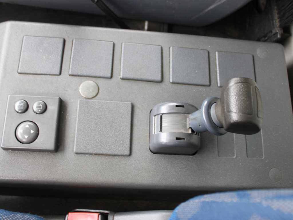 Camion à rideaux coulissants Iveco EUROCARGO ML 75E18, EURO 4, SIDE PANEL, SLEEPING BODY: photos 13
