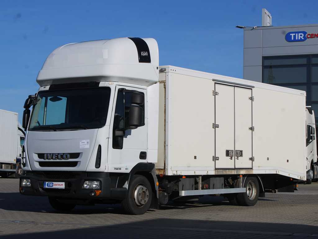 Iveco EUROCARGO ML 75E18, EURO 5, WINCH, ROADS, SLEEPING BODY - Camion porte-voitures: photos 1 Iveco EUROCARGO ML 75E18, EURO 5, WINCH, ROADS, SLEEPING BODY - Camion porte-voitures: photos 1