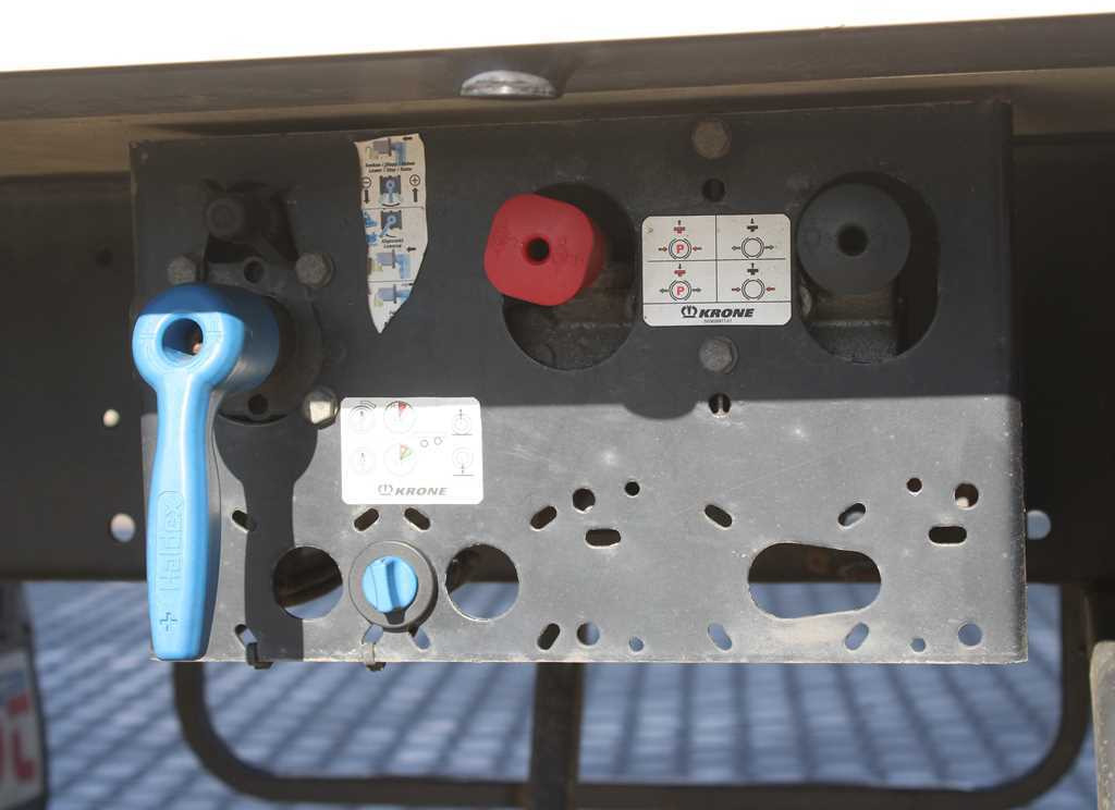 Semi-remorque frigorifique Krone SD, 2X EVAPORATOR, THERMO KING SLXe: photos 8