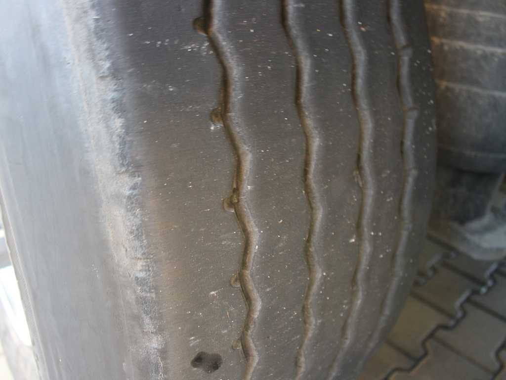 Semi-remorque frigorifique Schmitz CARGOBULL SCB*S3B, THERMO KING SLXI300, 2X PALLET BASKET: photos 12 Semi-remorque frigorifique Schmitz CARGOBULL SCB*S3B, THERMO KING SLXI300, 2X PALLET BASKET: photos 12