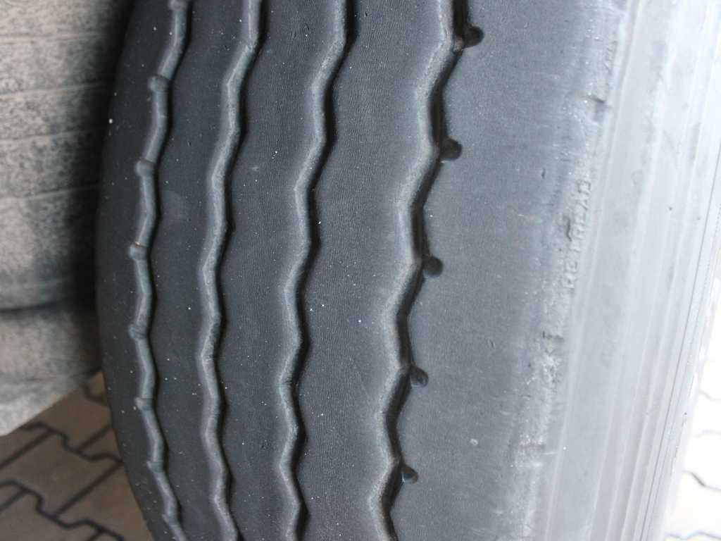 Semi-remorque frigorifique Schmitz CARGOBULL SCB*S3B, THERMO KING SLXI300, 2X PALLET BASKET: photos 13 Semi-remorque frigorifique Schmitz CARGOBULL SCB*S3B, THERMO KING SLXI300, 2X PALLET BASKET: photos 13