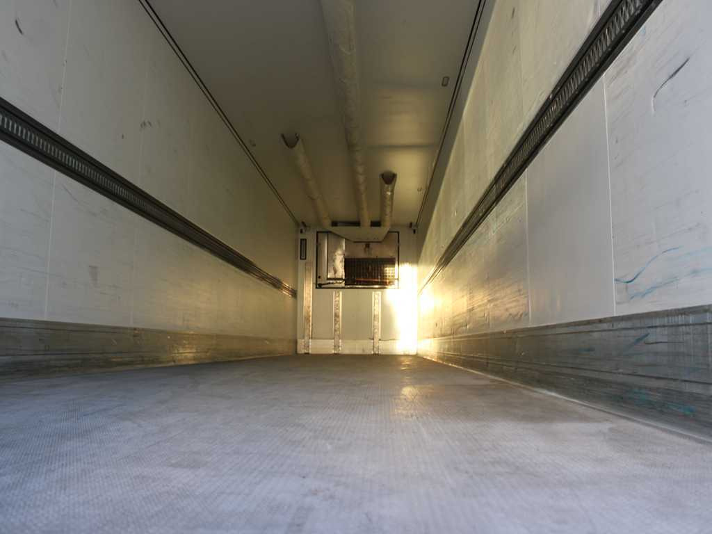 Semi-remorque frigorifique Schmitz CARGOBULL SCB*S3B, THERMO KING SLXI300, 2X PALLET BASKET: photos 7 Semi-remorque frigorifique Schmitz CARGOBULL SCB*S3B, THERMO KING SLXI300, 2X PALLET BASKET: photos 7