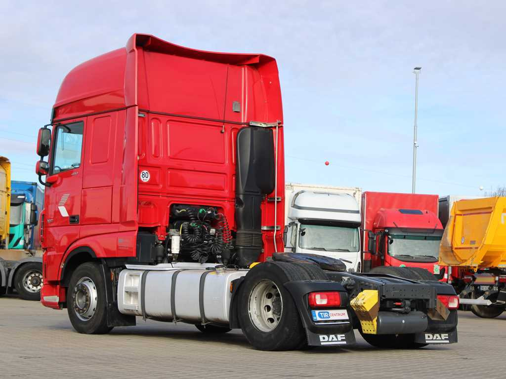 DAF XF 480 FT, EURO 6, INDEPENDENT AIR CONDITIONING, TIRES 80% - Tracteur routier: photos 4 DAF XF 480 FT, EURO 6, INDEPENDENT AIR CONDITIONING, TIRES 80% - Tracteur routier: photos 4