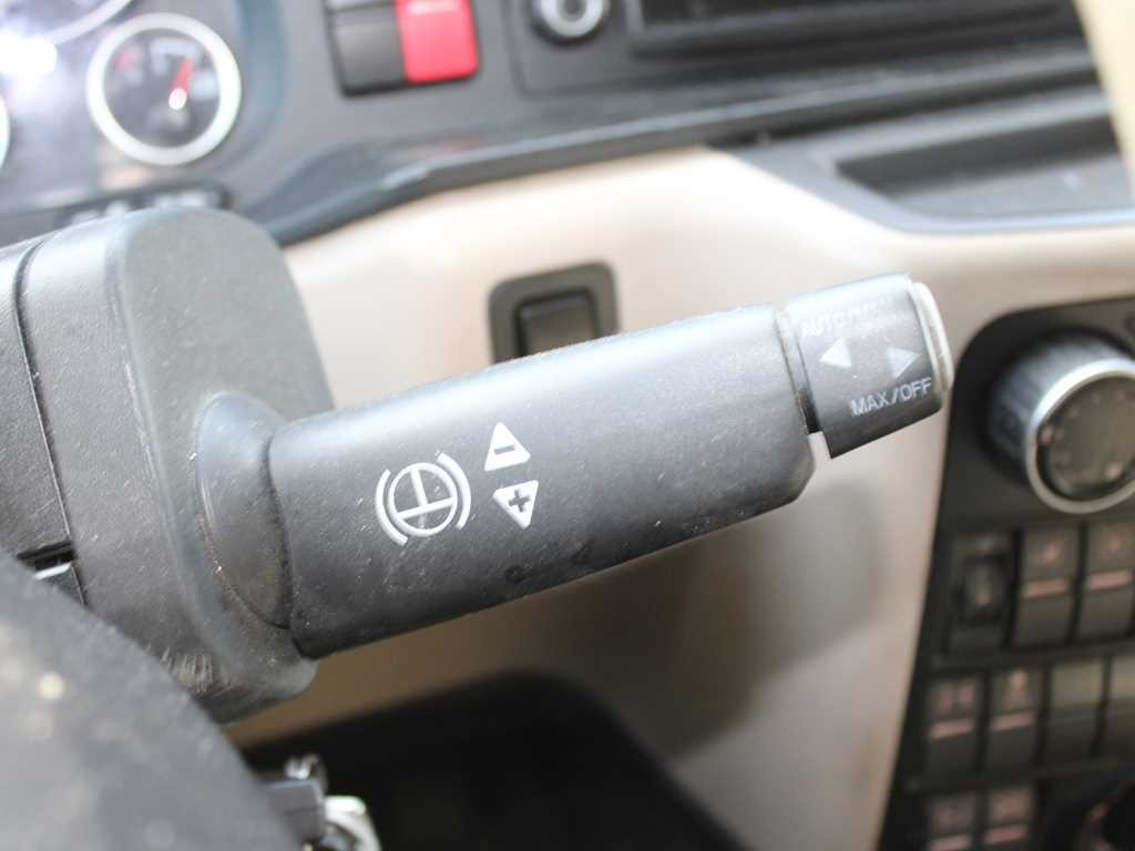 Tracteur routier MAN TGX 18.500, LOWDECK, NAVIGATION, RETARDER, EURO 6: photos 9 Tracteur routier MAN TGX 18.500, LOWDECK, NAVIGATION, RETARDER, EURO 6: photos 9