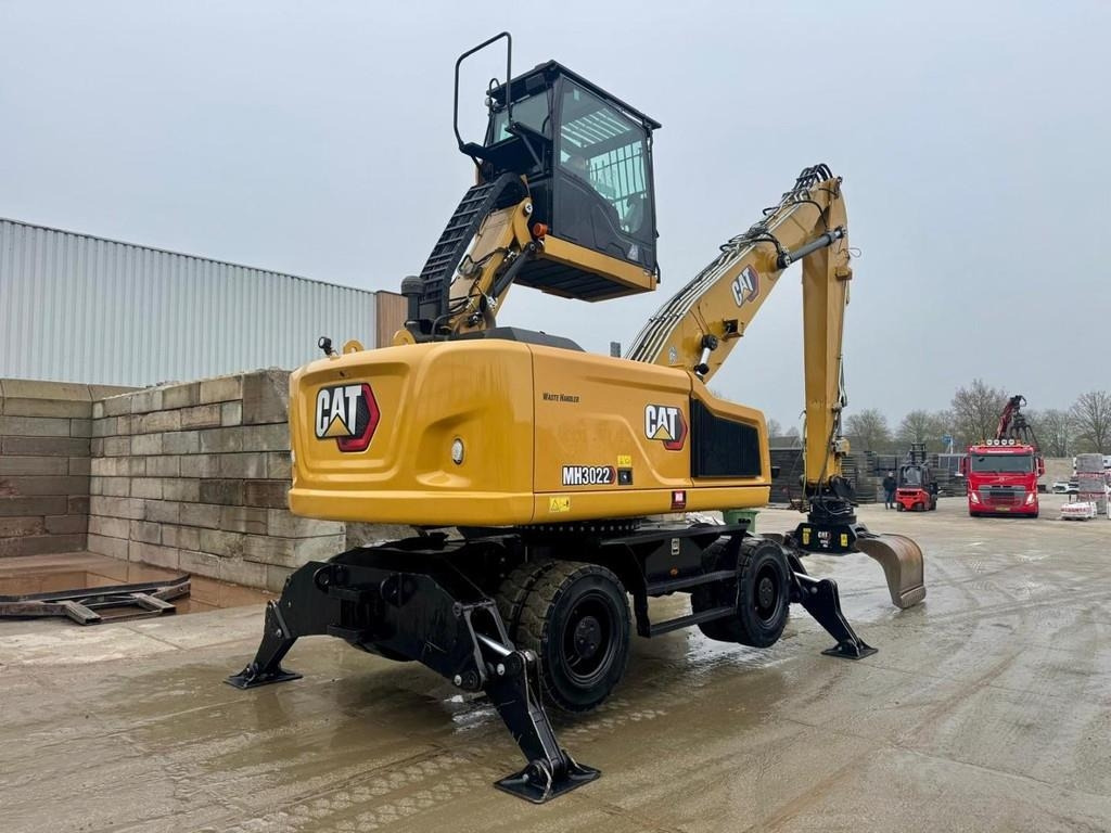 CAT MH3022 - Pelle de manutention: photos 3 CAT MH3022 - Pelle de manutention: photos 3