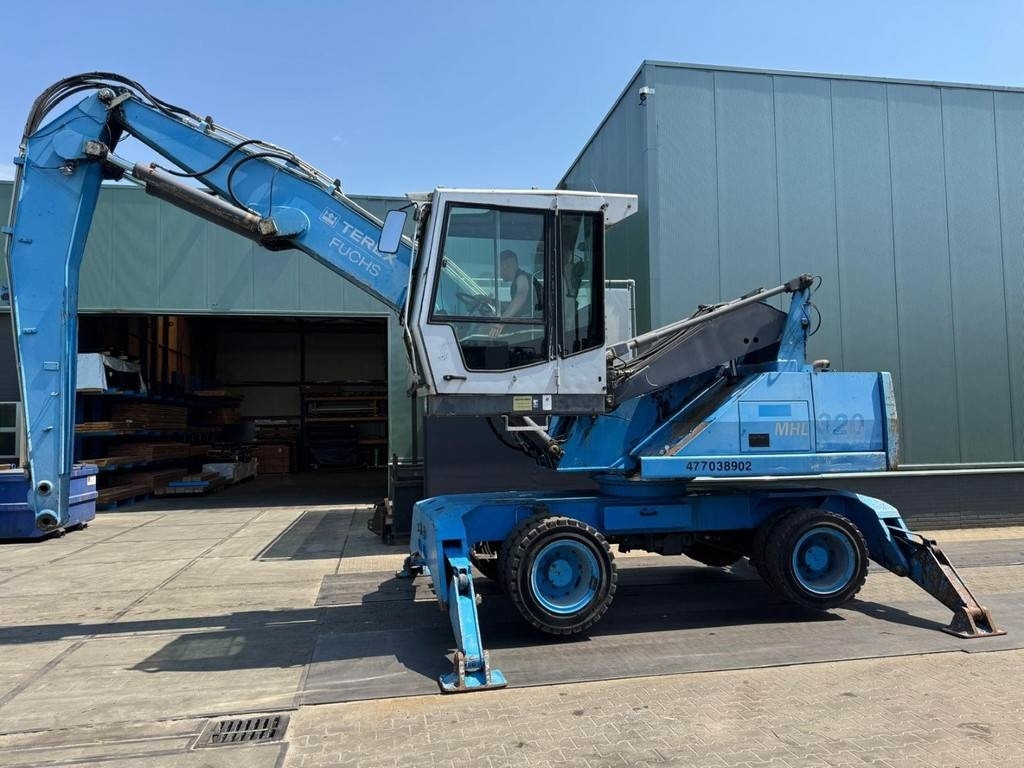 Fuchs MHL 320 - Pelle de manutention: photos 2 Fuchs MHL 320 - Pelle de manutention: photos 2