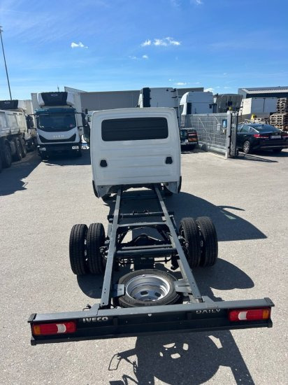 Châssis cabine neuf Iveco Daily 40 - 180 Fahrgestell, E6 Ohne Motor/Ohne Getriebe: photos 6