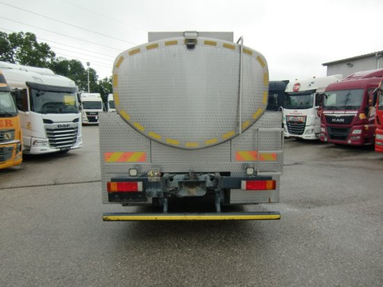 Iveco Stralis AD 260 SYS Milchtankwagen, Tankaufbau, ,Lenkachse + Liftachse, Retarder, 3 Kammern zu 5300l - Camion citerne: photos 5 Iveco Stralis AD 260 SYS Milchtankwagen, Tankaufbau, ,Lenkachse + Liftachse, Retarder, 3 Kammern zu 5300l - Camion citerne: photos 5