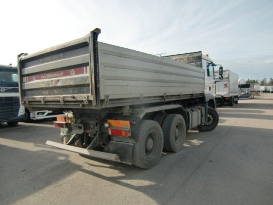 MAN TGA 26.360 6x4 Kipper, Manuel, E3 Schwarzmüller 3-Seitenkipper - Camion benne: photos 4 MAN TGA 26.360 6x4 Kipper, Manuel, E3 Schwarzmüller 3-Seitenkipper - Camion benne: photos 4