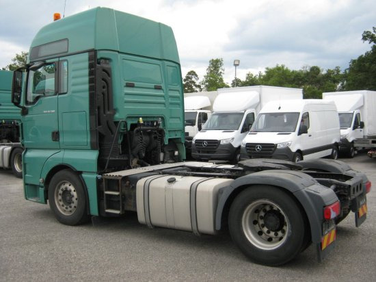 MAN TGX 18.500 XXL Intarder EURO 6 Motorschaden - Tracteur routier: photos 5 MAN TGX 18.500 XXL Intarder EURO 6 Motorschaden - Tracteur routier: photos 5