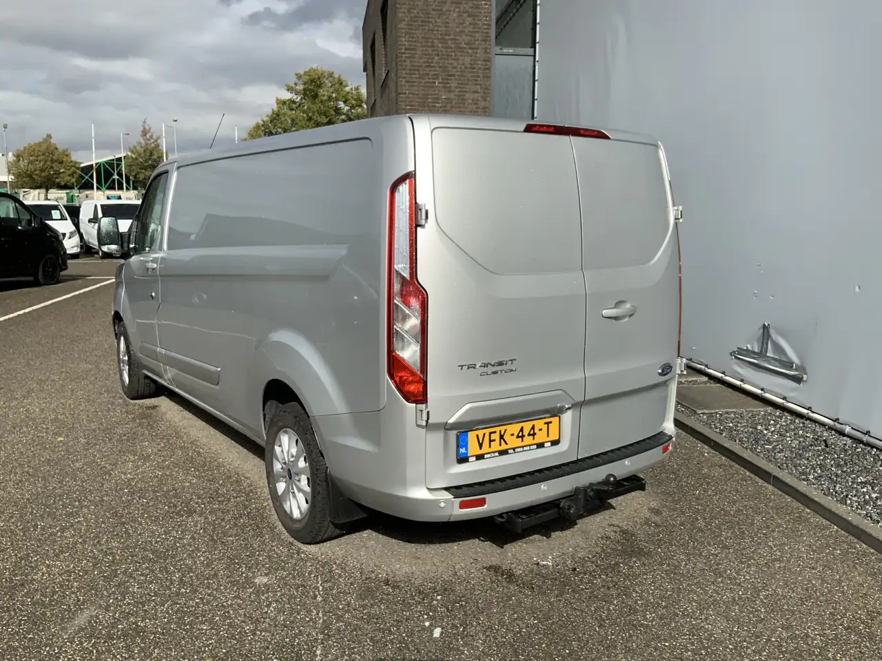 Ford Transit Custom 300 2.0 TDCI L2H2 (MOTOR DEFECT!!) Airco Navi 3 Zi - Fourgon utilitaire: photos 4 Ford Transit Custom 300 2.0 TDCI L2H2 (MOTOR DEFECT!!) Airco Navi 3 Zi - Fourgon utilitaire: photos 4