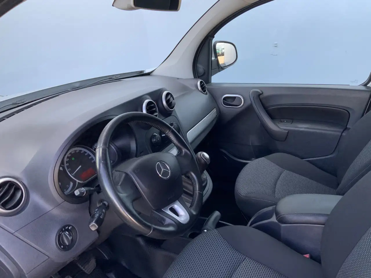 Mercedes-Benz Citan 109 CDI BlueEFFICIENCY Airco Cruise Euro 5 - Fourgonnette: photos 5 Mercedes-Benz Citan 109 CDI BlueEFFICIENCY Airco Cruise Euro 5 - Fourgonnette: photos 5