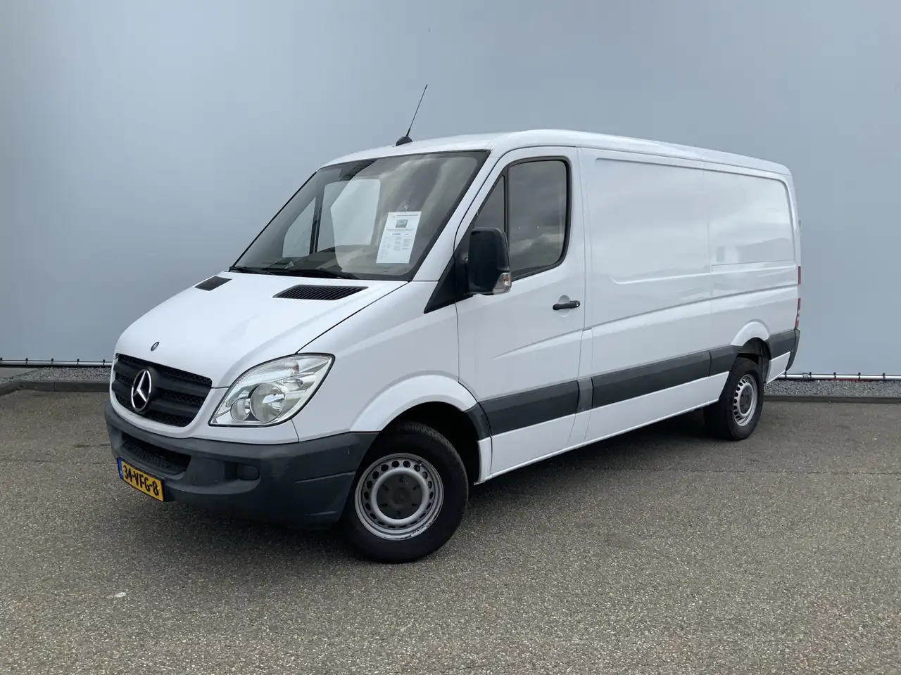 Mercedes-Benz Sprinter 311 2.2 CDI 366 L2 H1 Automaat Trekhaak 2800 kg 3 - Fourgon utilitaire: photos 1 Mercedes-Benz Sprinter 311 2.2 CDI 366 L2 H1 Automaat Trekhaak 2800 kg 3 - Fourgon utilitaire: photos 1
