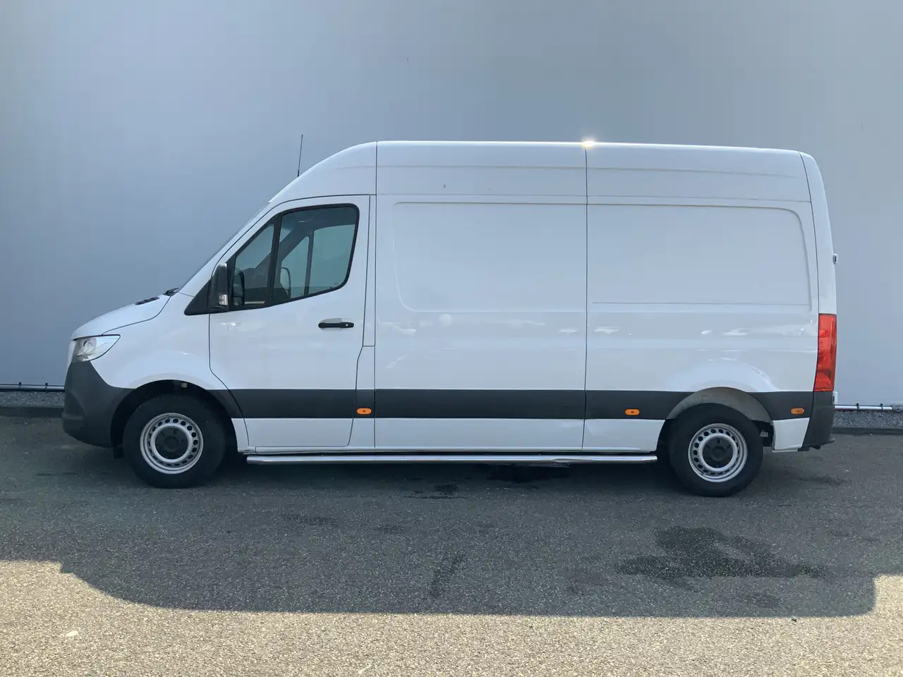Mercedes-Benz Sprinter 311 2.2 CDI L2H2 Automaat Airco 3 Zits 2000 kg Sid - Fourgon utilitaire: photos 3 Mercedes-Benz Sprinter 311 2.2 CDI L2H2 Automaat Airco 3 Zits 2000 kg Sid - Fourgon utilitaire: photos 3