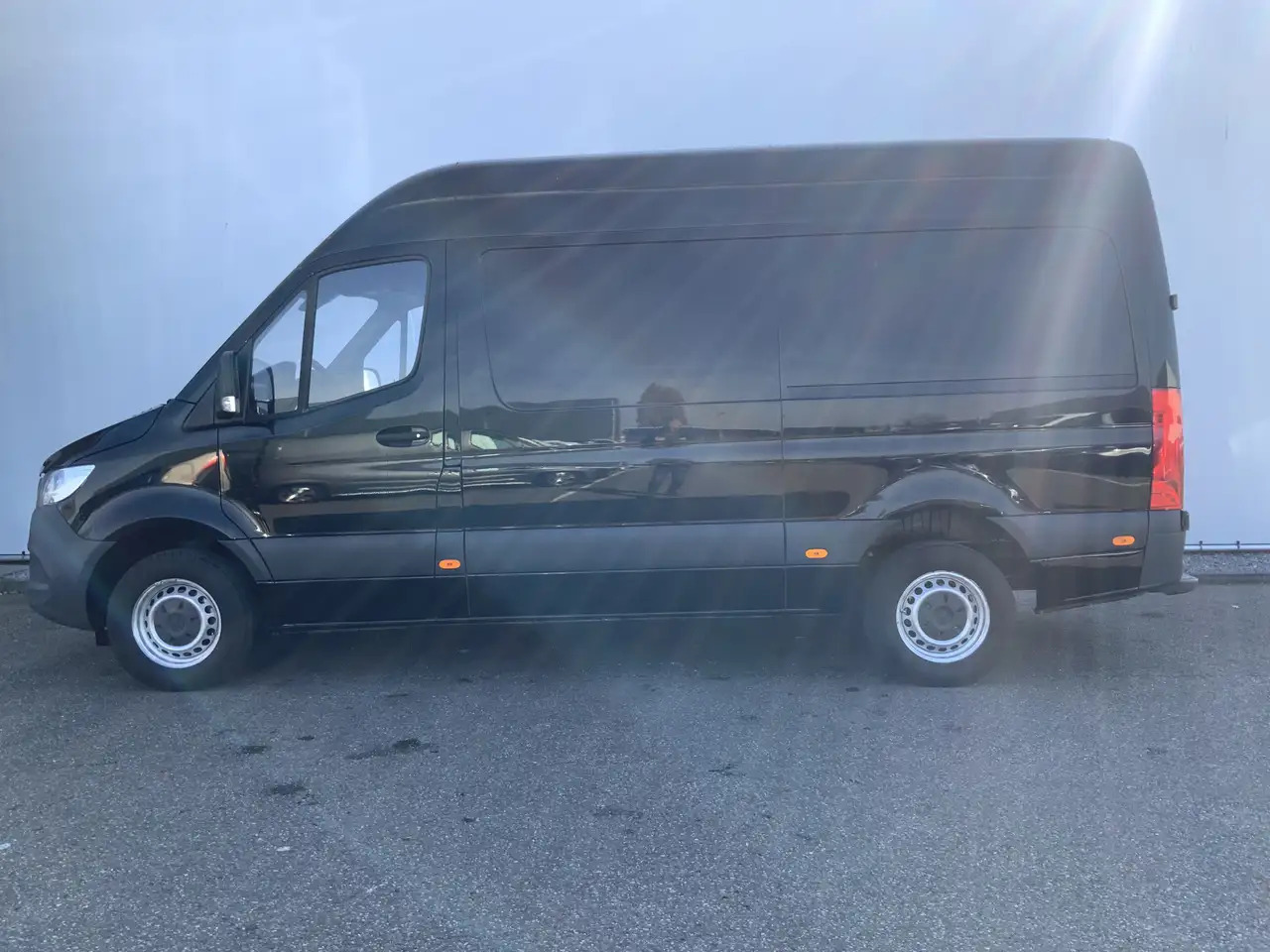 Mercedes-Benz Sprinter 314 2.2 CDI L2H2 Airco Navi 3 Zits Leer Opstap & T - Fourgon utilitaire: photos 3 Mercedes-Benz Sprinter 314 2.2 CDI L2H2 Airco Navi 3 Zits Leer Opstap & T - Fourgon utilitaire: photos 3