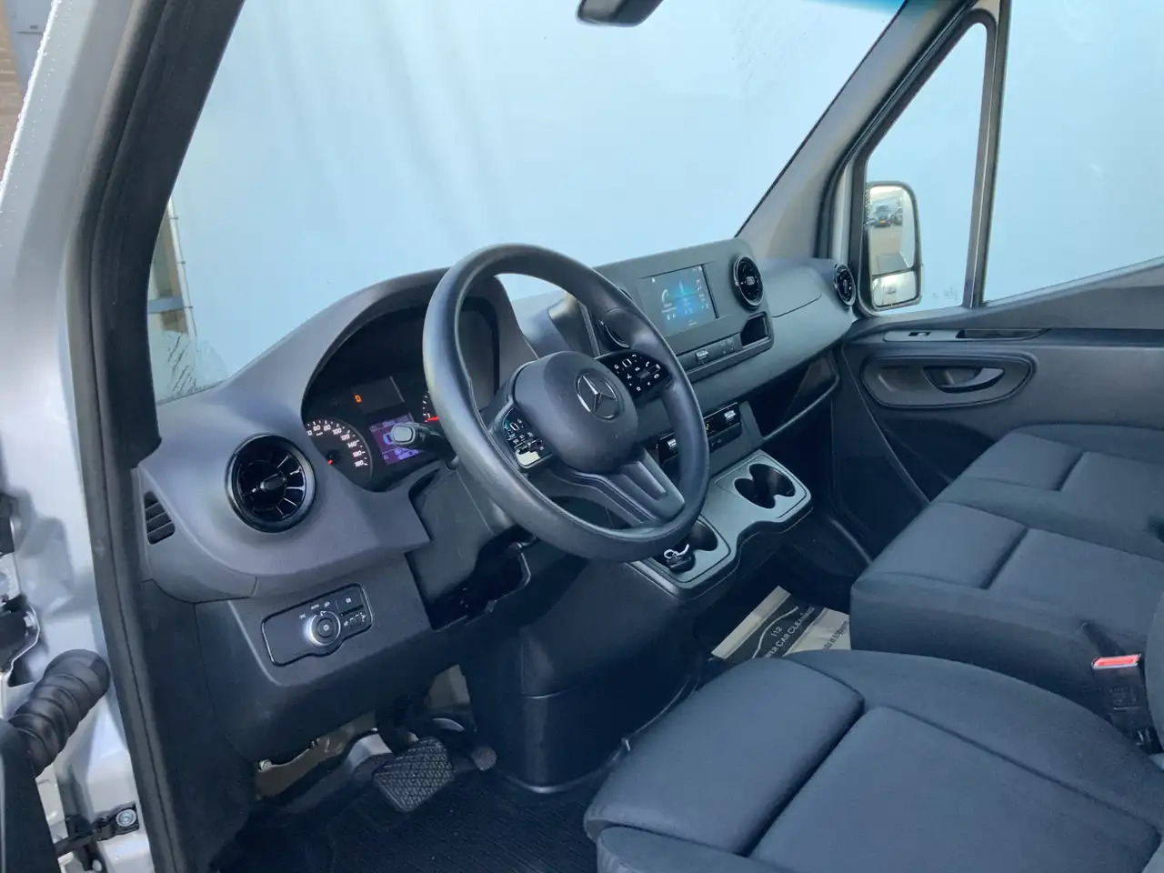 Mercedes-Benz Sprinter 315 1.9 CDI L2H2 Automaat 3 Zits Airco Navi Camera - Fourgon utilitaire: photos 5 Mercedes-Benz Sprinter 315 1.9 CDI L2H2 Automaat 3 Zits Airco Navi Camera - Fourgon utilitaire: photos 5