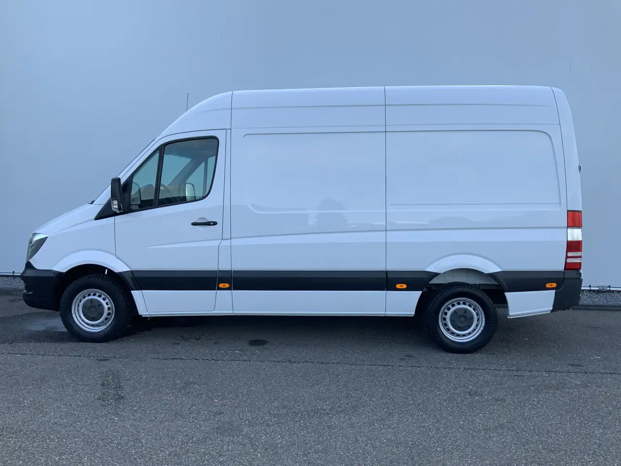 Mercedes-Benz Sprinter 316 2.2 CDI 366 L2H2 Airco Cruise Camera Navi Trek - Fourgon utilitaire: photos 3 Mercedes-Benz Sprinter 316 2.2 CDI 366 L2H2 Airco Cruise Camera Navi Trek - Fourgon utilitaire: photos 3