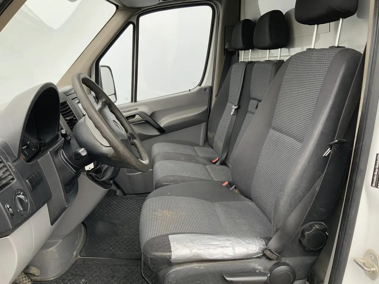 Mercedes-Benz Sprinter 513 2.2 CDI 432 Meubelbak & Deuren 3 Zits Cruise T - Fourgon grand volume: photos 4 Mercedes-Benz Sprinter 513 2.2 CDI 432 Meubelbak & Deuren 3 Zits Cruise T - Fourgon grand volume: photos 4