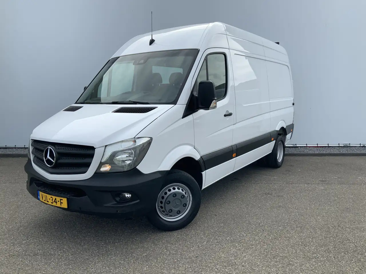 Mercedes-Benz Sprinter 516 2.2 CDI 366 L2H2 Camera Trekhaak 3500 kg Dub L - Fourgon utilitaire: photos 1 Mercedes-Benz Sprinter 516 2.2 CDI 366 L2H2 Camera Trekhaak 3500 kg Dub L - Fourgon utilitaire: photos 1