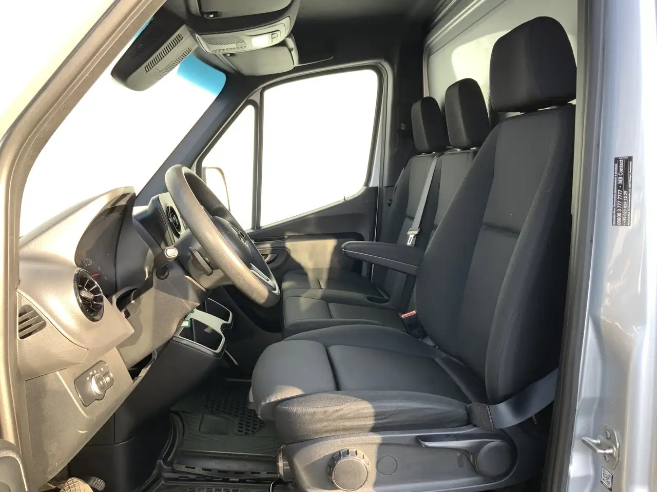 Mercedes-Benz Sprinter 519 1.9 CDI L2 RWD Pick Up Automaat Airco Cruise N - Utilitaire plateau: photos 5 Mercedes-Benz Sprinter 519 1.9 CDI L2 RWD Pick Up Automaat Airco Cruise N - Utilitaire plateau: photos 5
