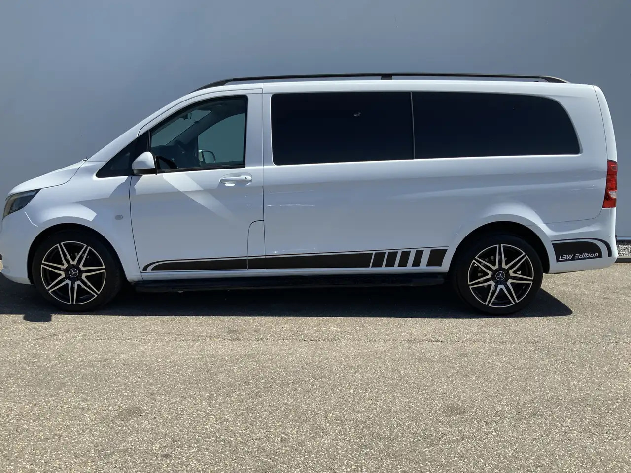 Mercedes-Benz Vito Tourer XL 114 CDI Autom. Airco Cruise Camera Alu V - Fourgon utilitaire: photos 4 Mercedes-Benz Vito Tourer XL 114 CDI Autom. Airco Cruise Camera Alu V - Fourgon utilitaire: photos 4