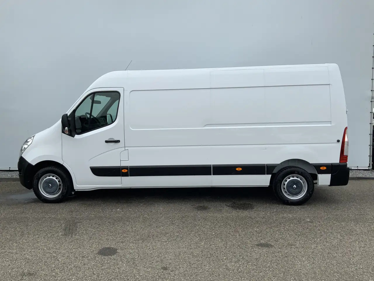 Renault Master T35 2.3 dCi L3H3 Maxi Airco Cruise 3 Zts Camera Eu - Fourgon utilitaire: photos 3 Renault Master T35 2.3 dCi L3H3 Maxi Airco Cruise 3 Zts Camera Eu - Fourgon utilitaire: photos 3
