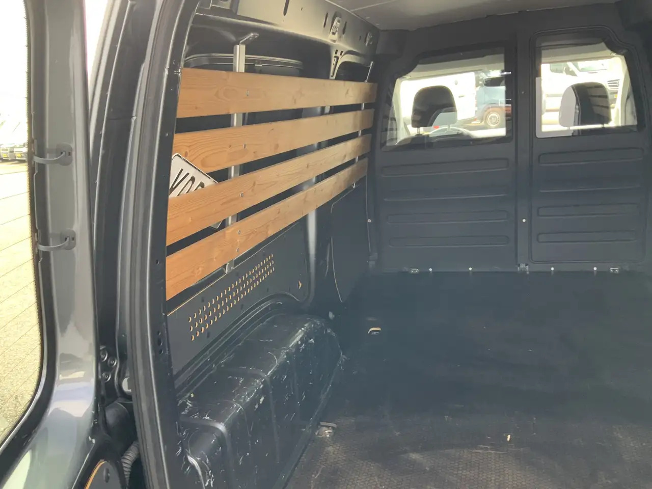 Fourgonnette Volkswagen Caddy 2.0 TDI L2H1 AUTOMAAT BMT Maxi Exclusive Edition A: photos 16 Fourgonnette Volkswagen Caddy 2.0 TDI L2H1 AUTOMAAT BMT Maxi Exclusive Edition A: photos 16