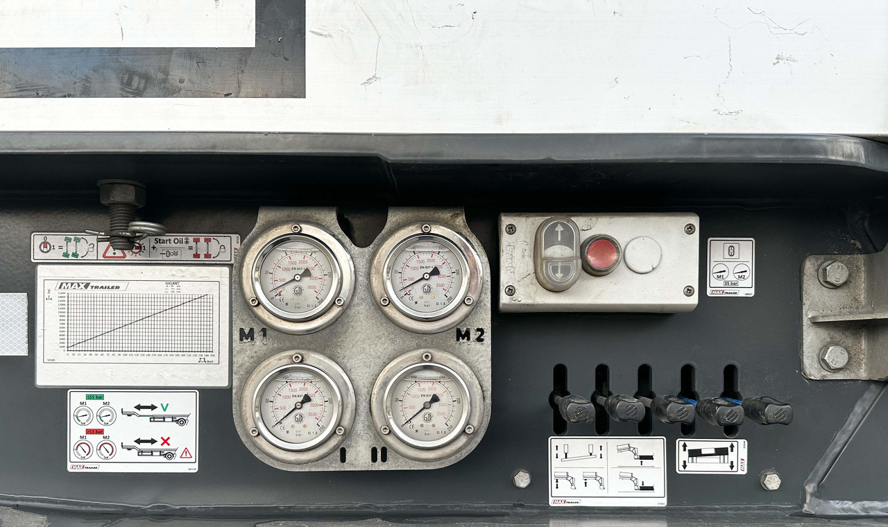 Faymonville MAX Trailer 3-Achs-Tiefbett mit Pendelachsen - Semi-remorque surbaissé: photos 3 Faymonville MAX Trailer 3-Achs-Tiefbett mit Pendelachsen - Semi-remorque surbaissé: photos 3