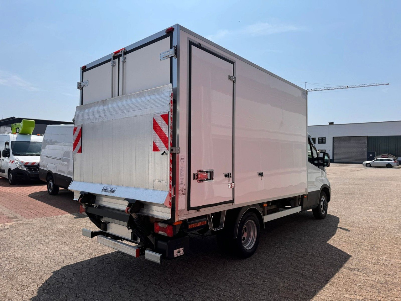 Iveco Daily 35C16 Tiefkühlkoffer Carrier Pulsor350 LWB - Utilitaire frigorifique: photos 4 Iveco Daily 35C16 Tiefkühlkoffer Carrier Pulsor350 LWB - Utilitaire frigorifique: photos 4