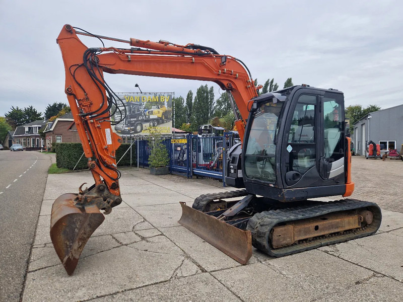 Hitachi ZX85US-5A - Mini pelle: photos 1 Hitachi ZX85US-5A - Mini pelle: photos 1