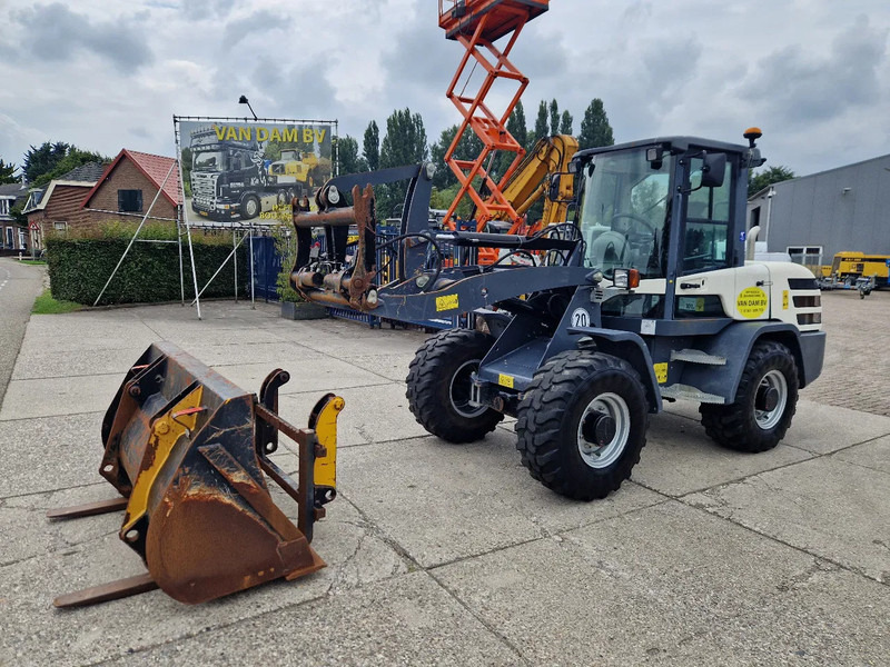 Yanmar TL80 / Terex TL80 / Schaeff TL80 very low hours! - Chargeuse sur pneus: photos 1 Yanmar TL80 / Terex TL80 / Schaeff TL80 very low hours! - Chargeuse sur pneus: photos 1