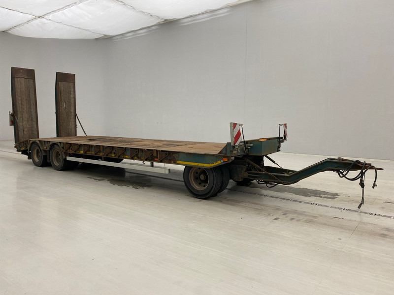 ATM Low bed trailer - Remorque porte-engin surbaissée: photos 2 ATM Low bed trailer - Remorque porte-engin surbaissée: photos 2