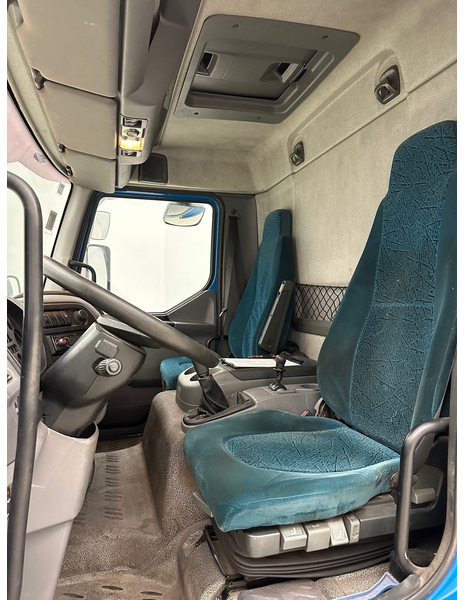 Camion à rideaux coulissants DAF LF45.150: photos 11