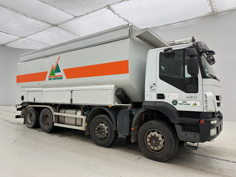 Iveco Eurotrakker 450 - Camion citerne: photos 3 Iveco Eurotrakker 450 - Camion citerne: photos 3
