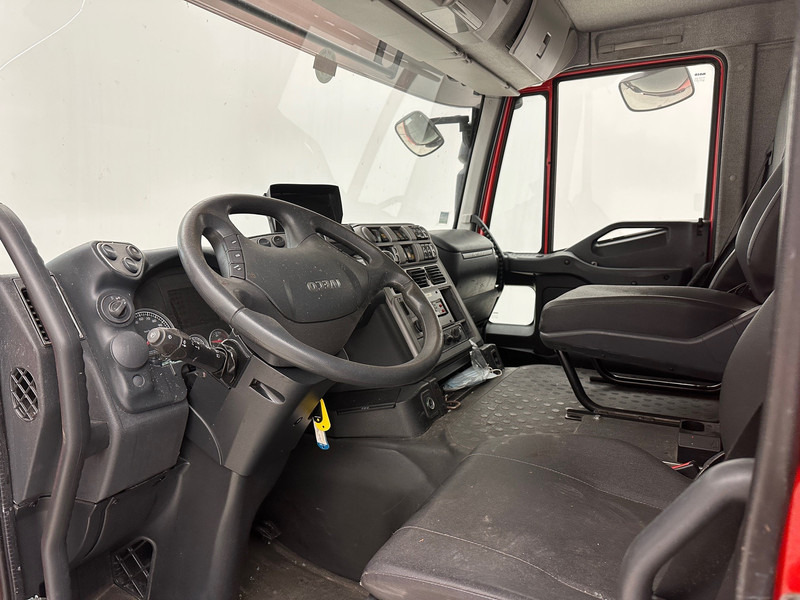 Camion de pompier Iveco Stralis 450 - 6x2: photos 15 Camion de pompier Iveco Stralis 450 - 6x2: photos 15