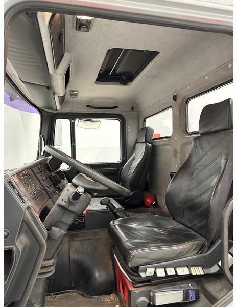 Camion plateau, Camion grue MAN 41.414 - 8x4: photos 12