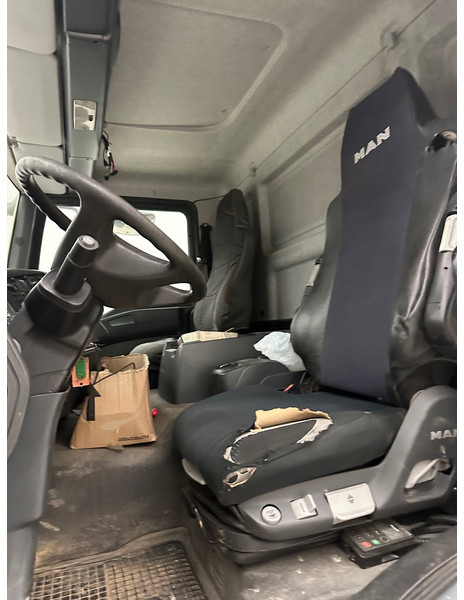 Camion citerne MAN TGM 26.340 - 6x2: photos 8 Camion citerne MAN TGM 26.340 - 6x2: photos 8