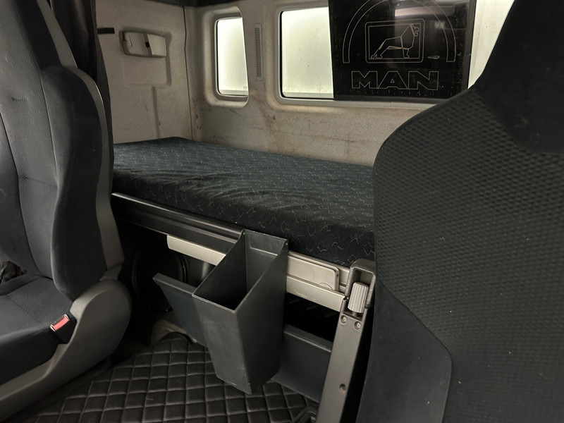 Camion citerne MAN TGS 26.360 - 6x2: photos 11