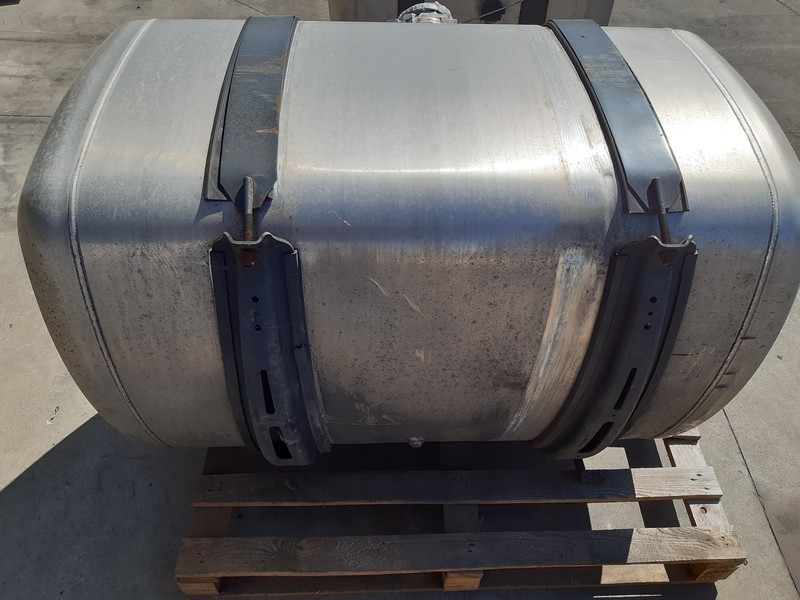 Mercedes-Benz A9604704503 540 li - Réservoir de carburant: photos 4 Mercedes-Benz A9604704503 540 li - Réservoir de carburant: photos 4