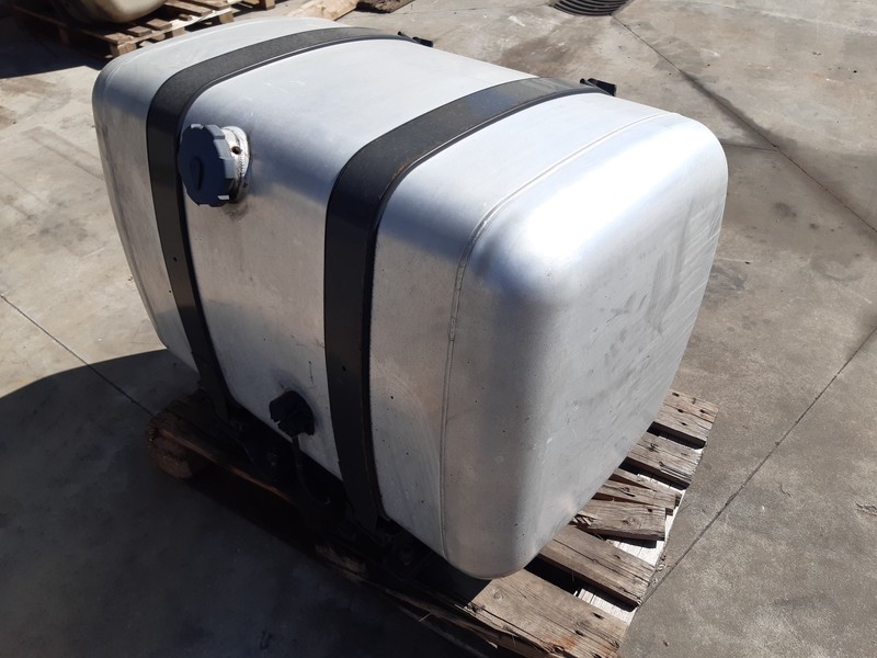 Mercedes-Benz A9604704602 480 liter - Réservoir de carburant: photos 2 Mercedes-Benz A9604704602 480 liter - Réservoir de carburant: photos 2
