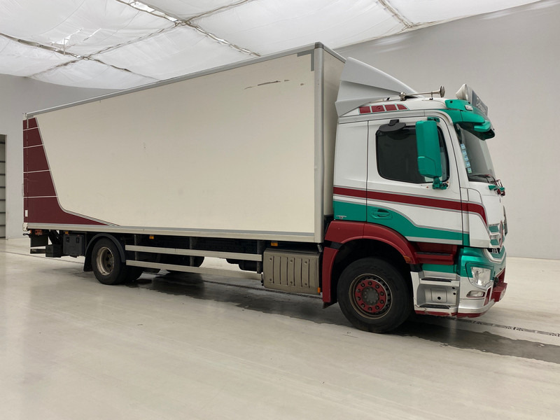 Mercedes-Benz Antos 1832* - Camion fourgon: photos 3 Mercedes-Benz Antos 1832* - Camion fourgon: photos 3